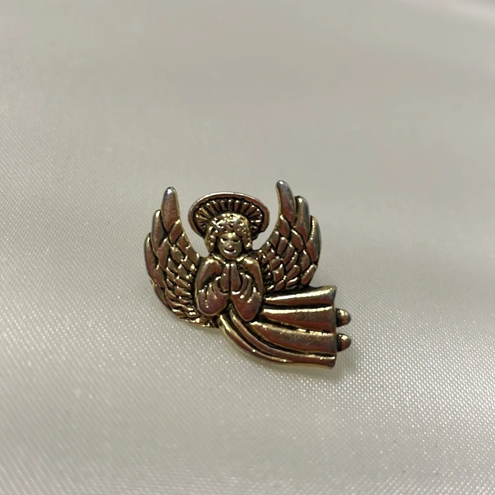 Guardian Angel Gold Tone Pin